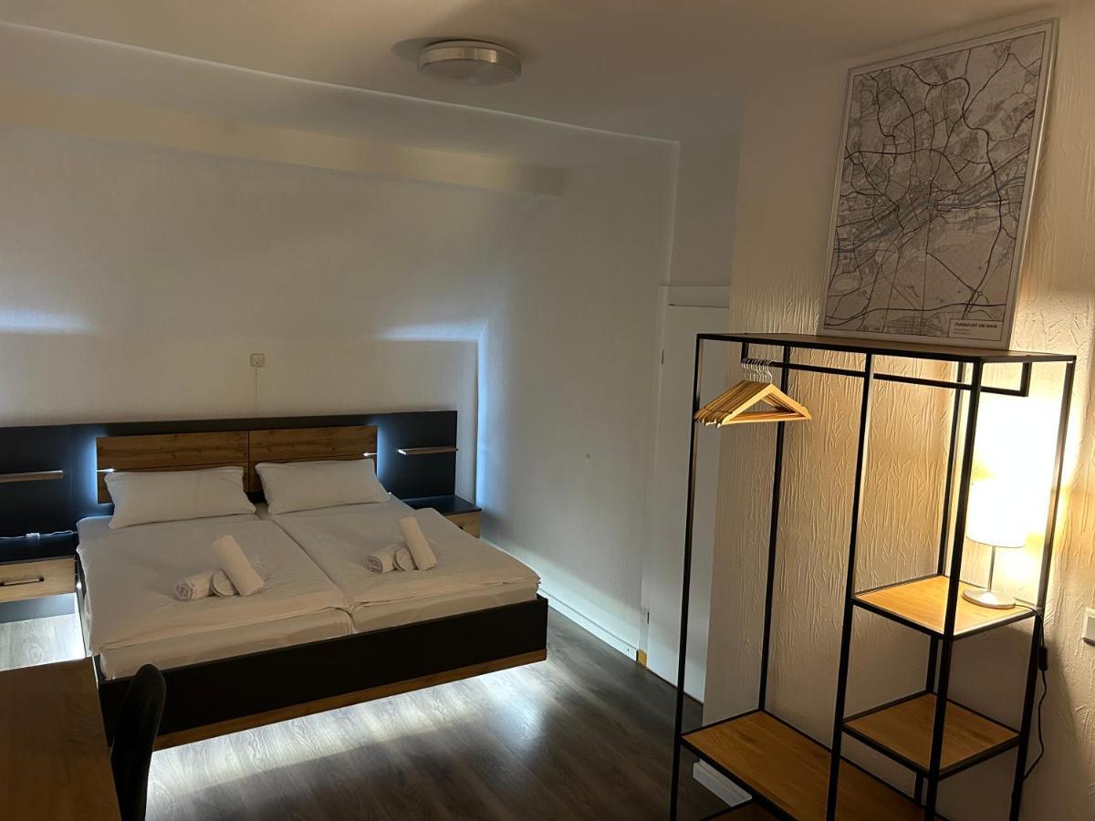 Riverside Airport Hotel Кельстербах Экстерьер фото