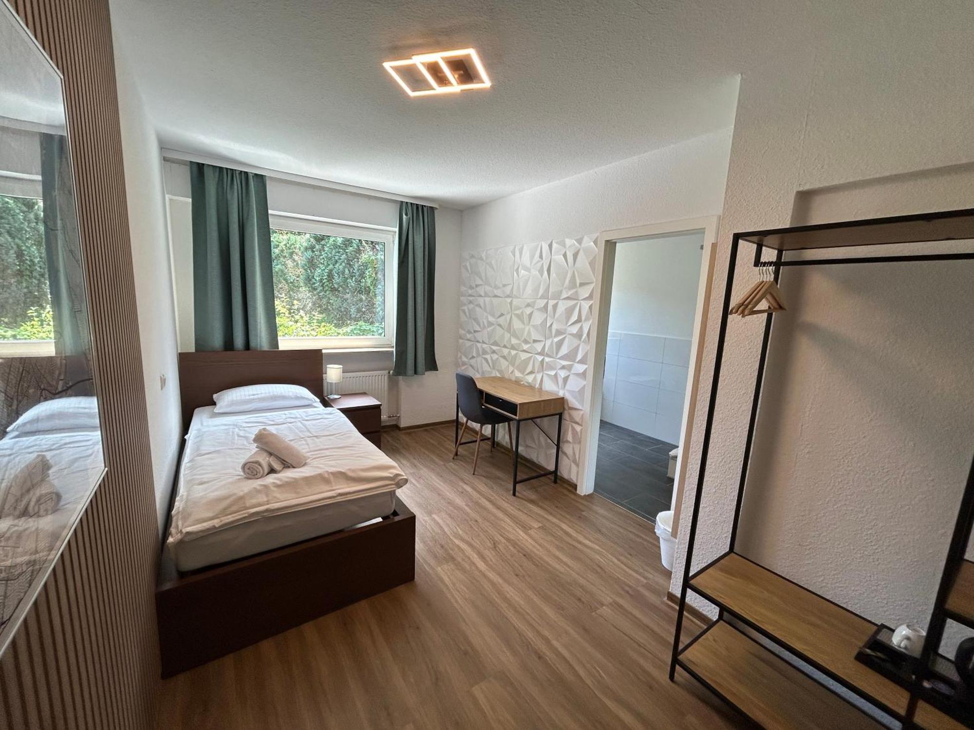 Riverside Airport Hotel Кельстербах Экстерьер фото