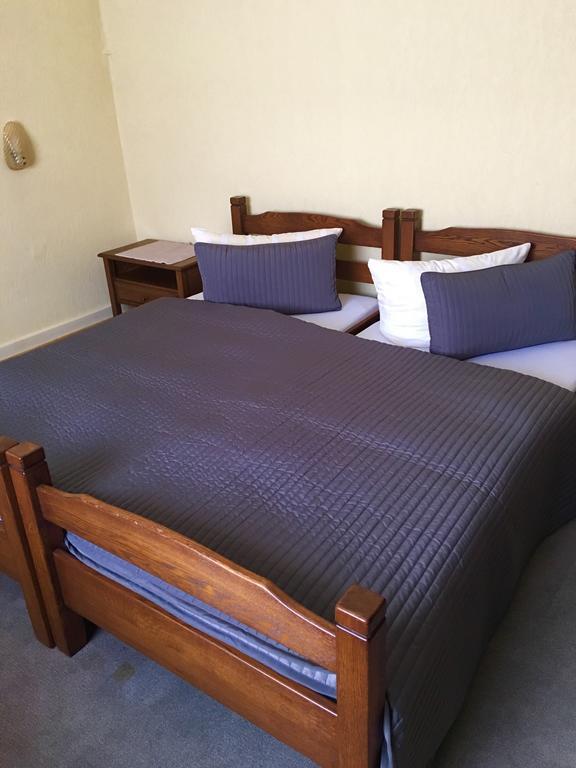 Riverside Airport Hotel Кельстербах Экстерьер фото