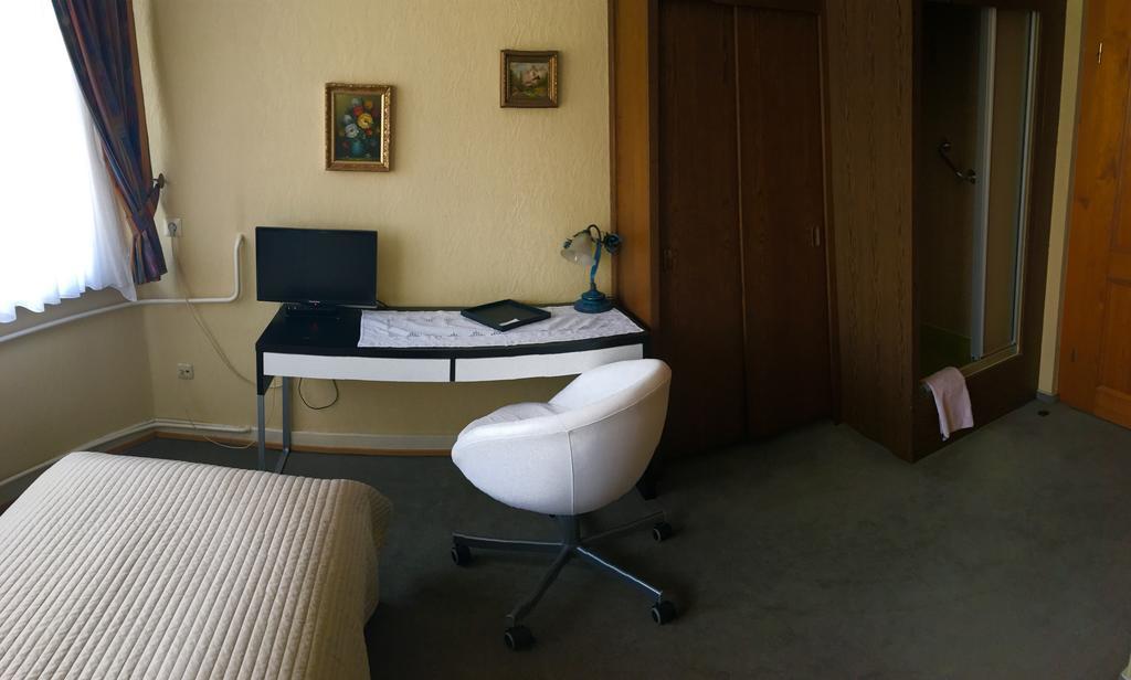 Riverside Airport Hotel Кельстербах Экстерьер фото